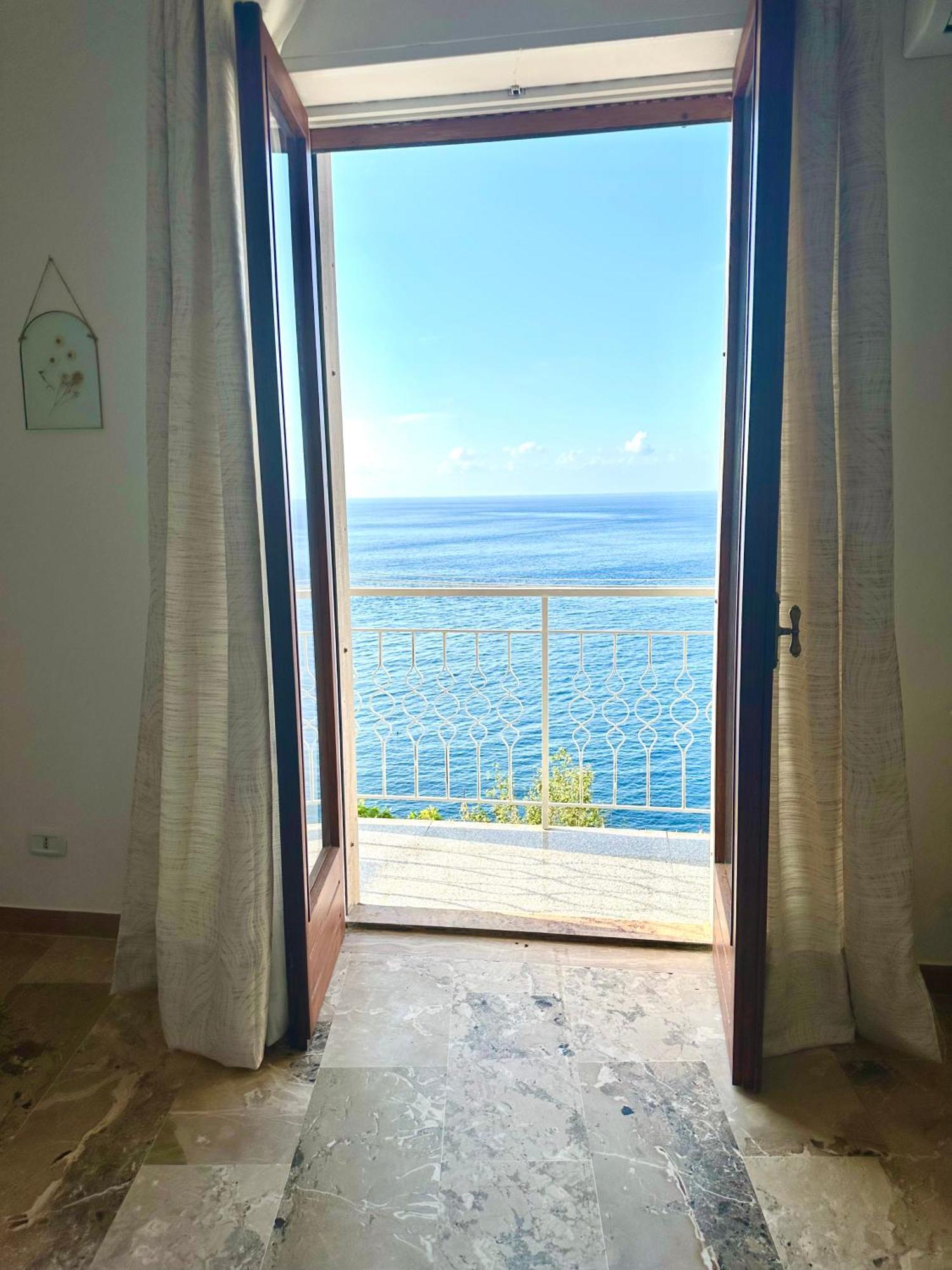 The View Apartment 쉴라 외부 사진