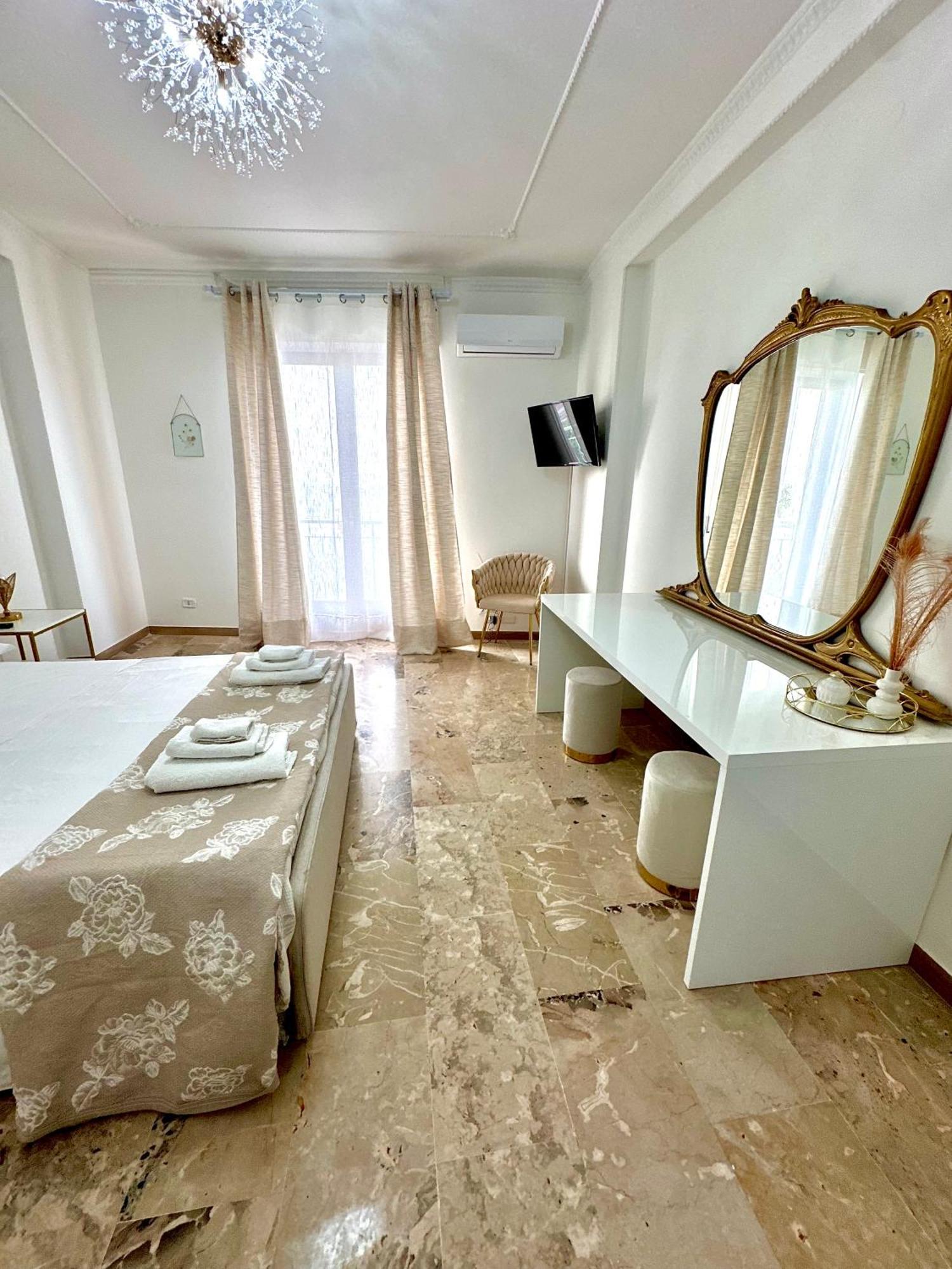 The View Apartment 쉴라 외부 사진