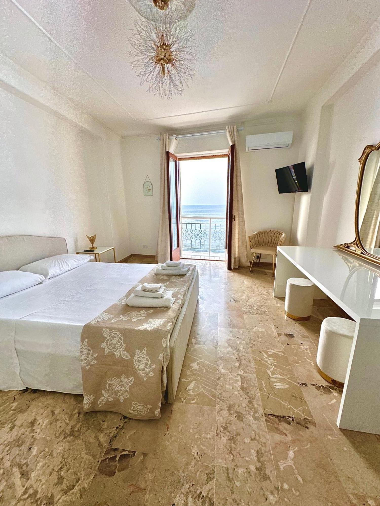 The View Apartment 쉴라 외부 사진